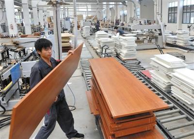 板材甲醛釋放量或更嚴 行業洗牌將至-中新網